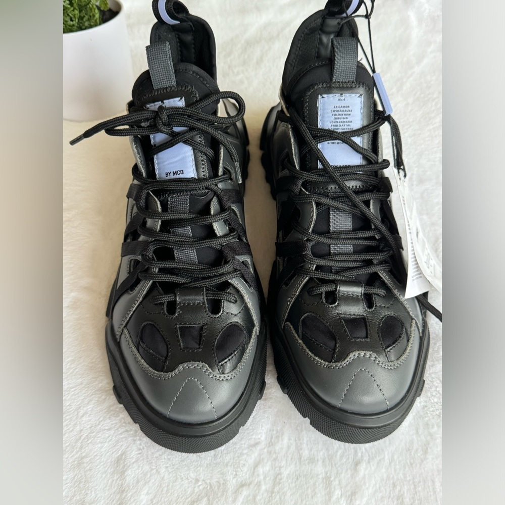 Albion by MCQ sneakers size 42 new